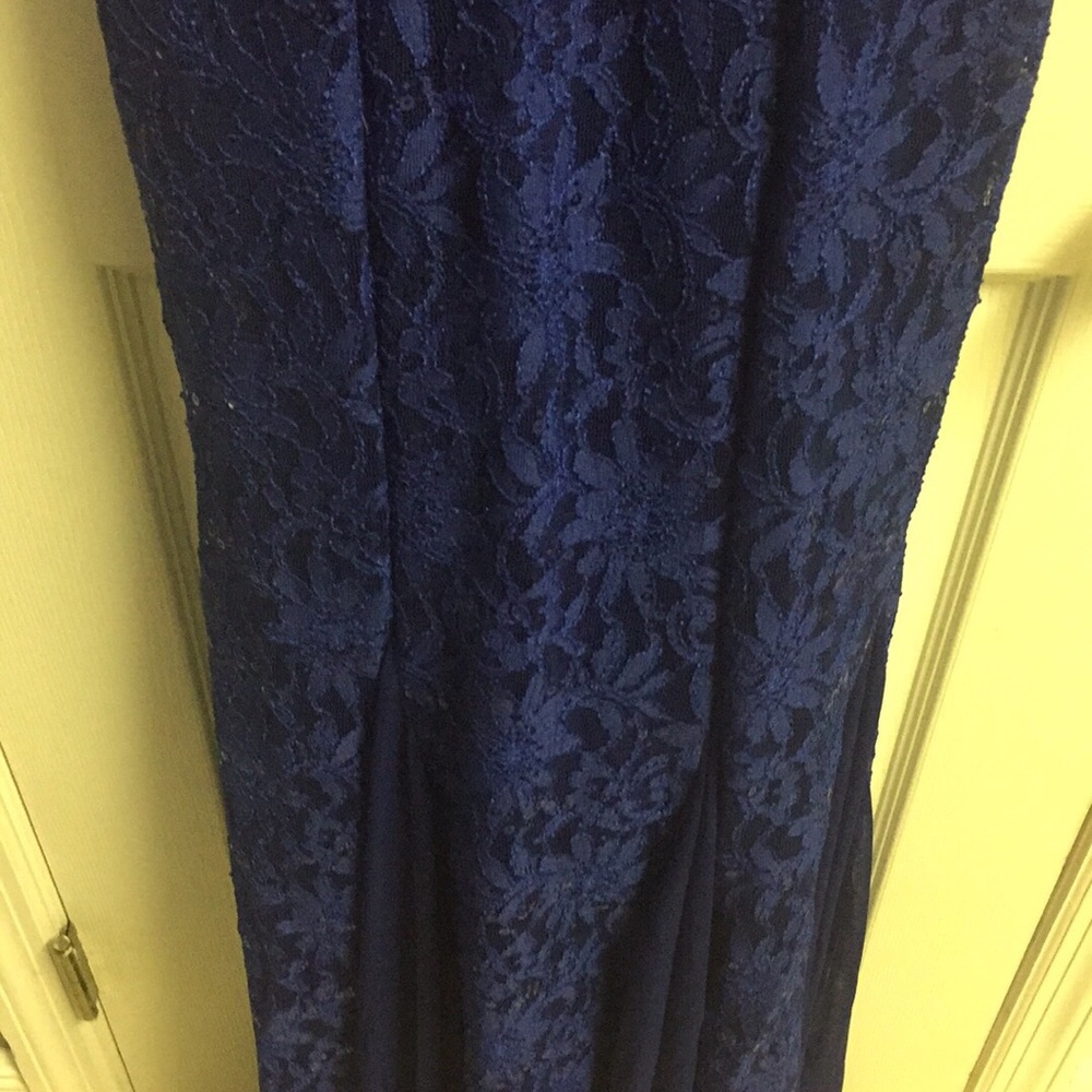 Dress - Picture 4 of 4